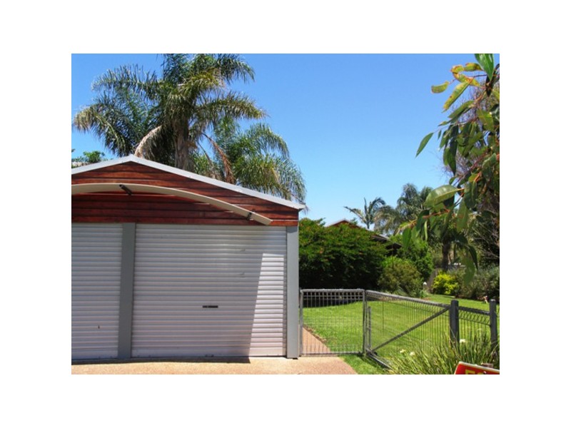 10 Clerk Street, Old Bar NSW 2430