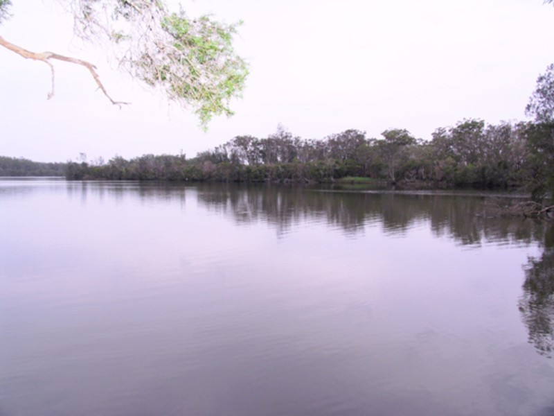 555 Follies Road, Old Bar NSW 2430