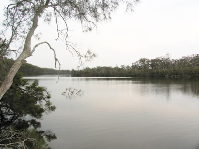 555 Follies Road, Old Bar NSW 2430