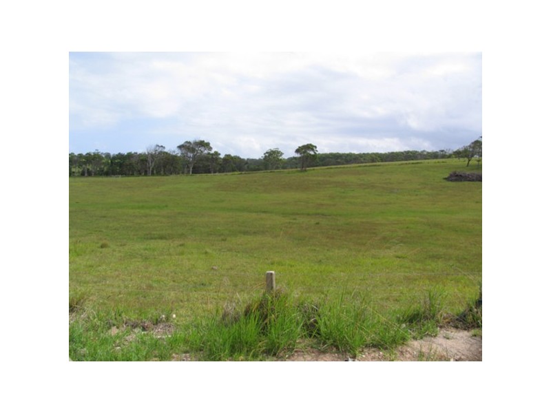 45 Sapphire Parade, Diamond Beach NSW 2430