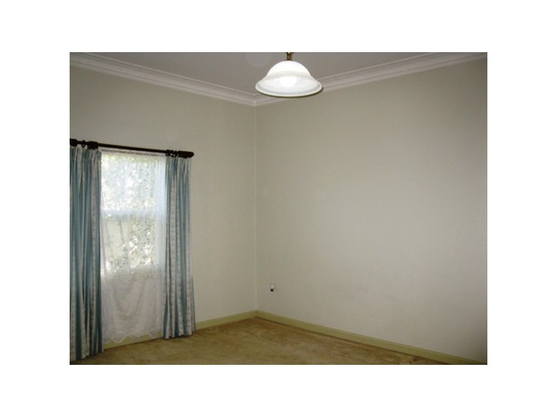 2 Albert Street, Taree NSW 2430