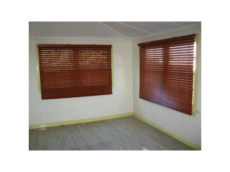 2 Albert Street, Taree NSW 2430