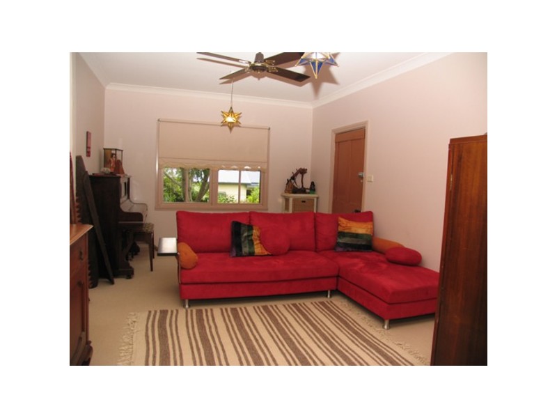 16 Manchester Street, Tinonee NSW 2430