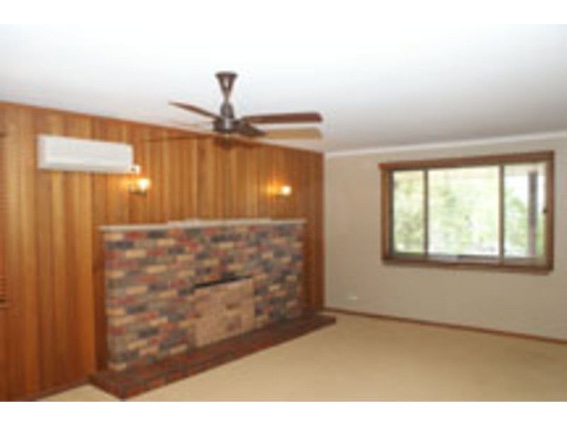 8 Tata Place, Tinonee NSW 2430