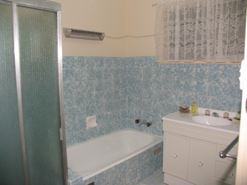 2 Omaru Crescent, Taree NSW 2430