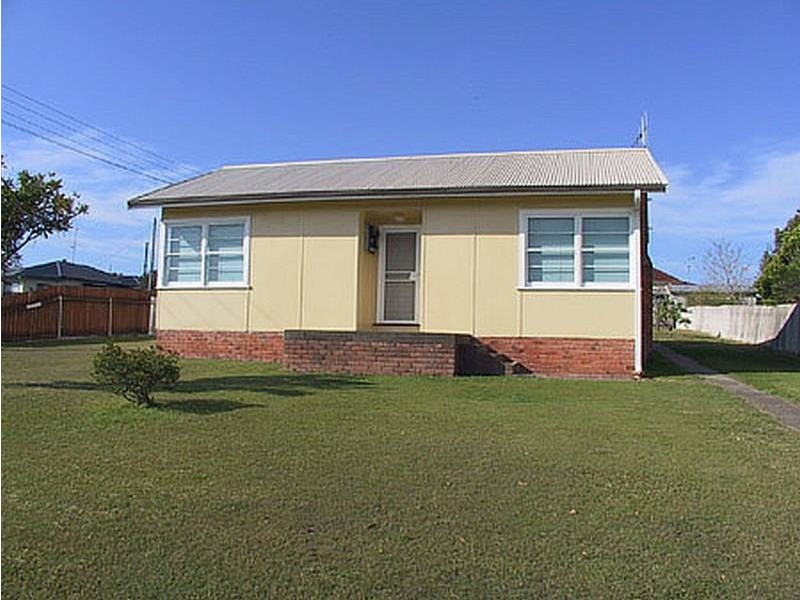 131 Commerce Street, Taree NSW 2430
