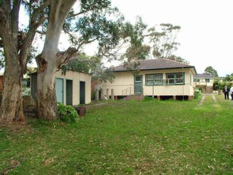 16 Alice Parade, Toukley NSW 2263
