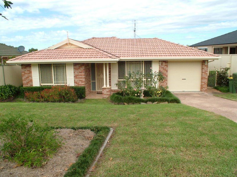8 Myee Close, Blue Haven NSW 2262