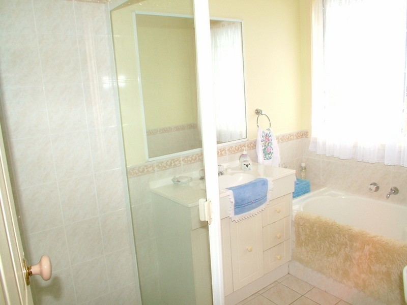 8 Myee Close, Blue Haven NSW 2262