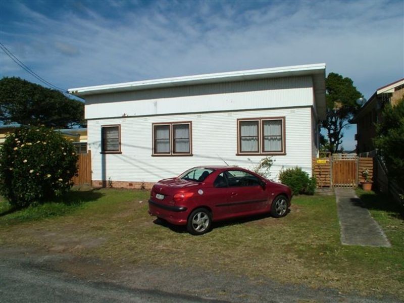 13 Tamar Avenue, Toukley NSW 2263