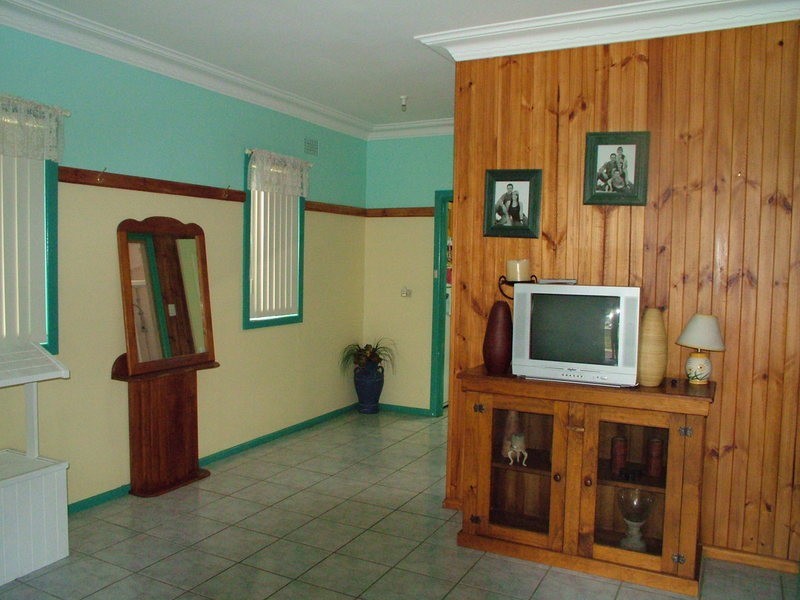 12 Goobarabah Avenue, Gorokan NSW 2263