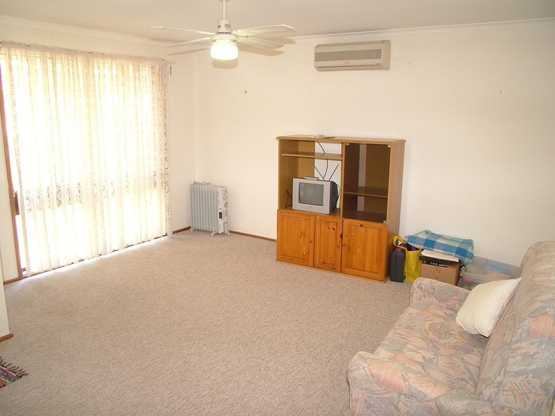 60 Gilbert Avenue, Gorokan NSW 2263