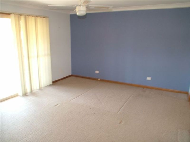 5 Eden Close, Kanwal NSW 2259