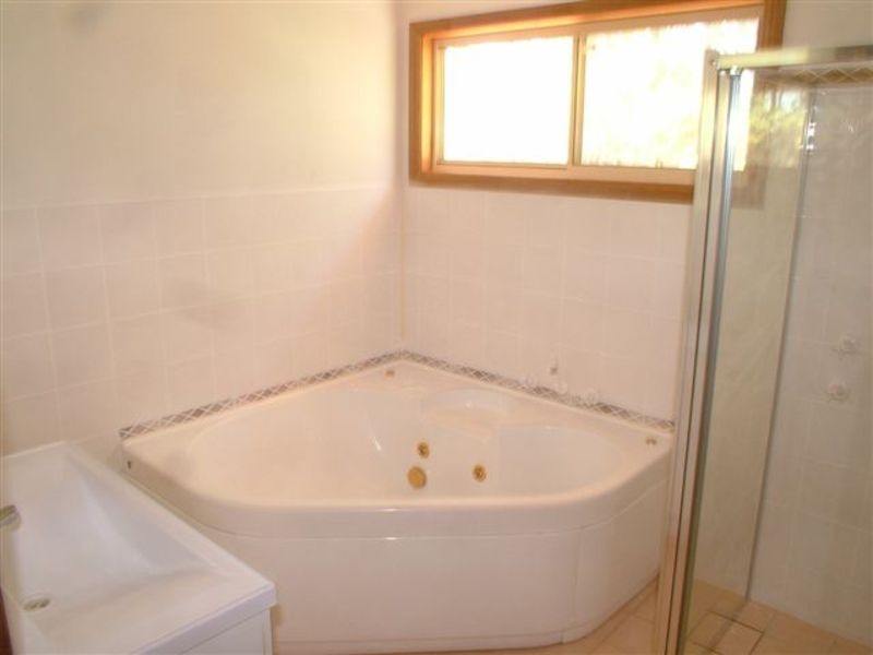 5 Eden Close, Kanwal NSW 2259