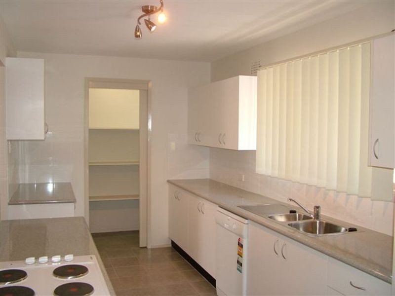 Mannering Park NSW 2259