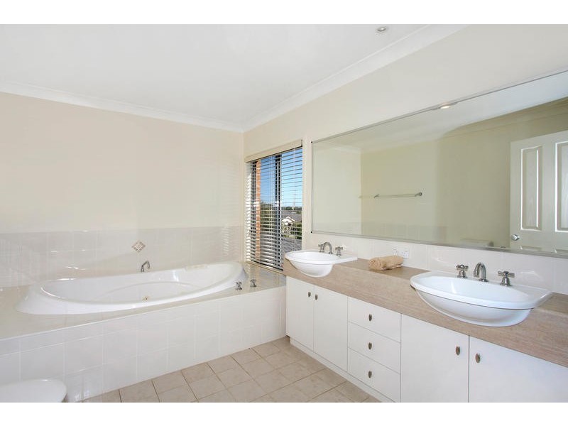 22 Watergum Road, Woongarrah NSW 2259