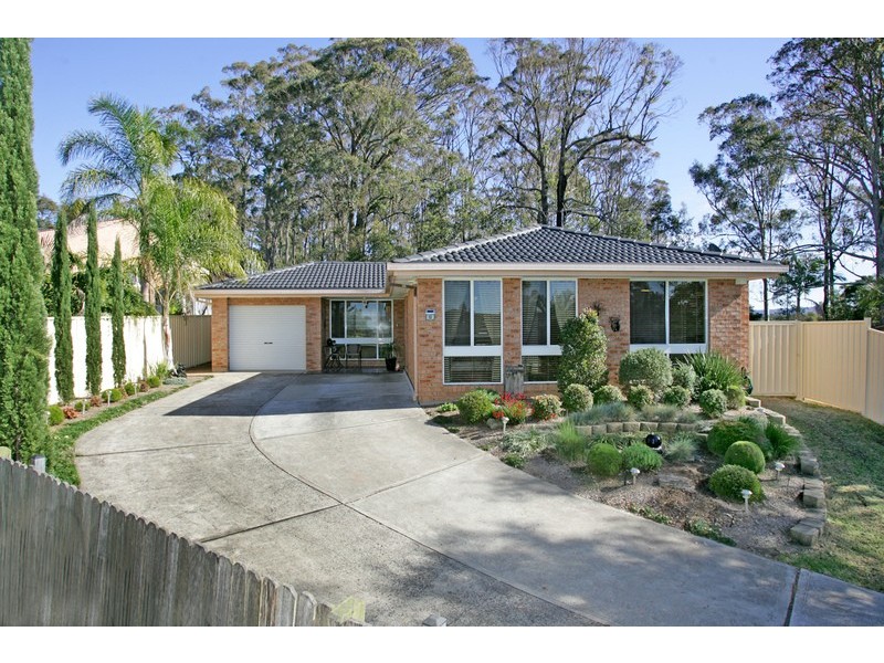 13 Farnol Place, Watanobbi NSW 2259