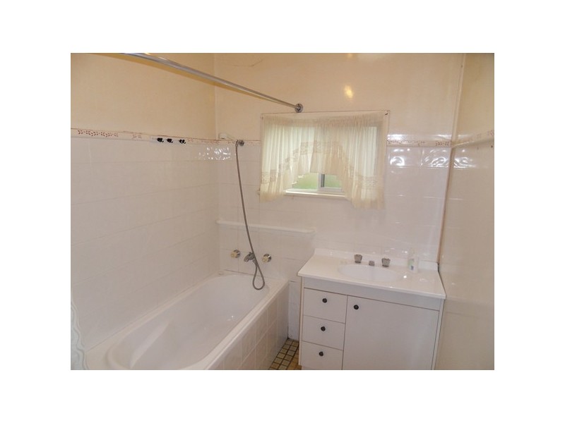 Summerland Point NSW 2259