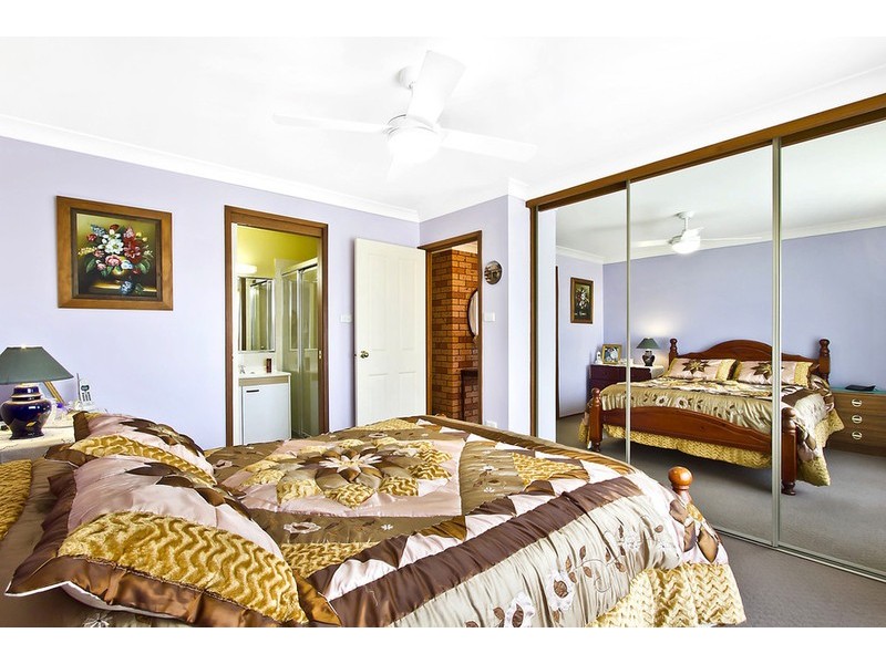 26 Twin Lakes Drive, Lake Haven NSW 2263