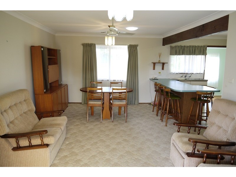 104 Westbrook Parade, Gorokan NSW 2263