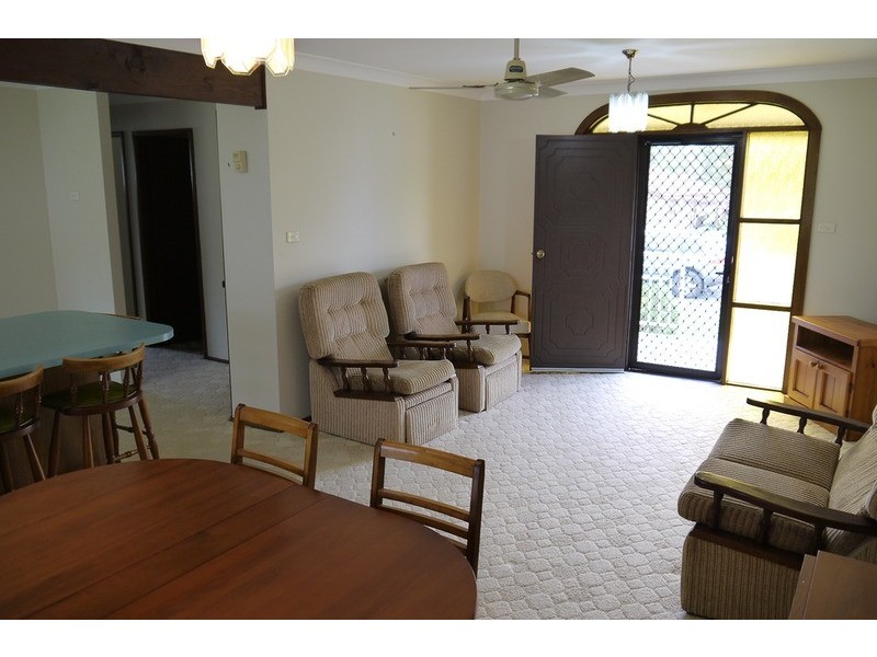 104 Westbrook Parade, Gorokan NSW 2263
