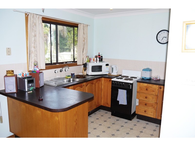 Mannering Park NSW 2259