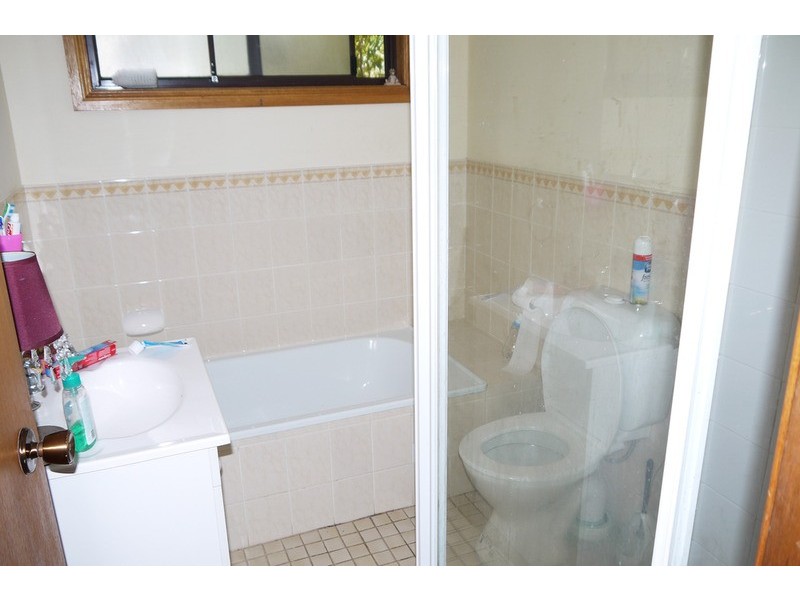 Mannering Park NSW 2259