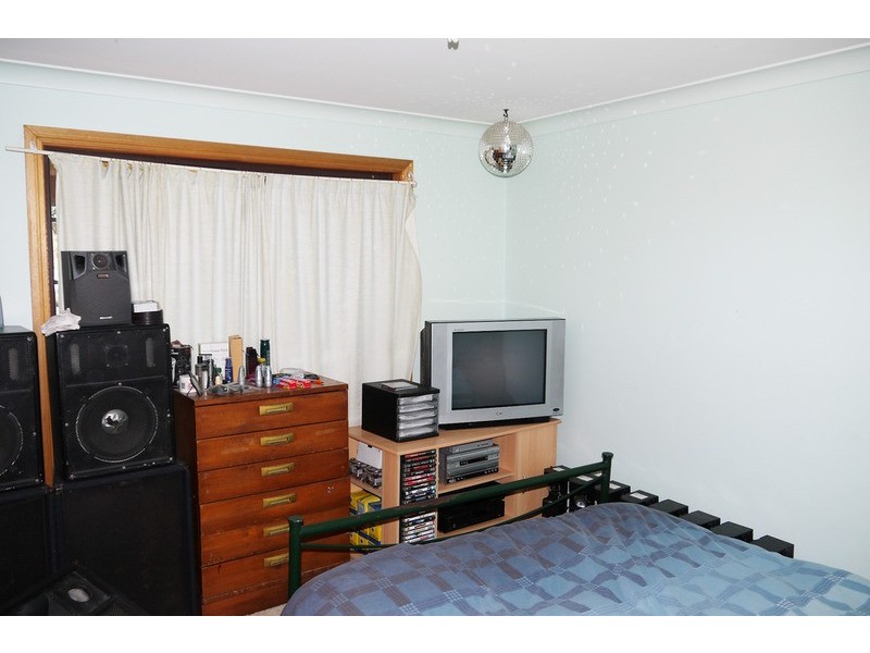 Mannering Park NSW 2259