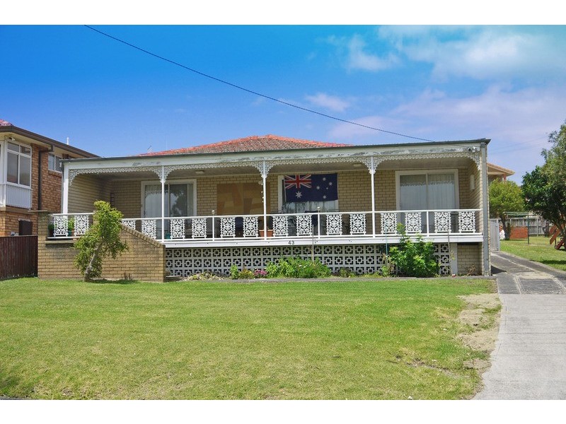 43 Peel  Street, Toukley NSW 2263