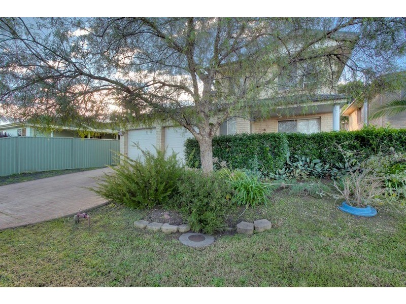 100 Pinehurst Way, Blue Haven NSW 2262