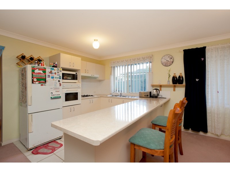 100 Pinehurst Way, Blue Haven NSW 2262