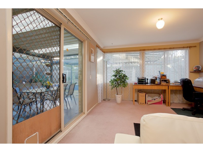 100 Pinehurst Way, Blue Haven NSW 2262