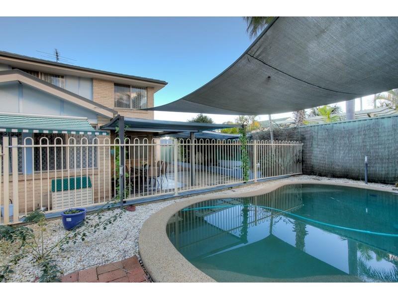 100 Pinehurst Way, Blue Haven NSW 2262