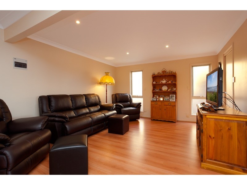 10 Lett Street, Gorokan NSW 2263