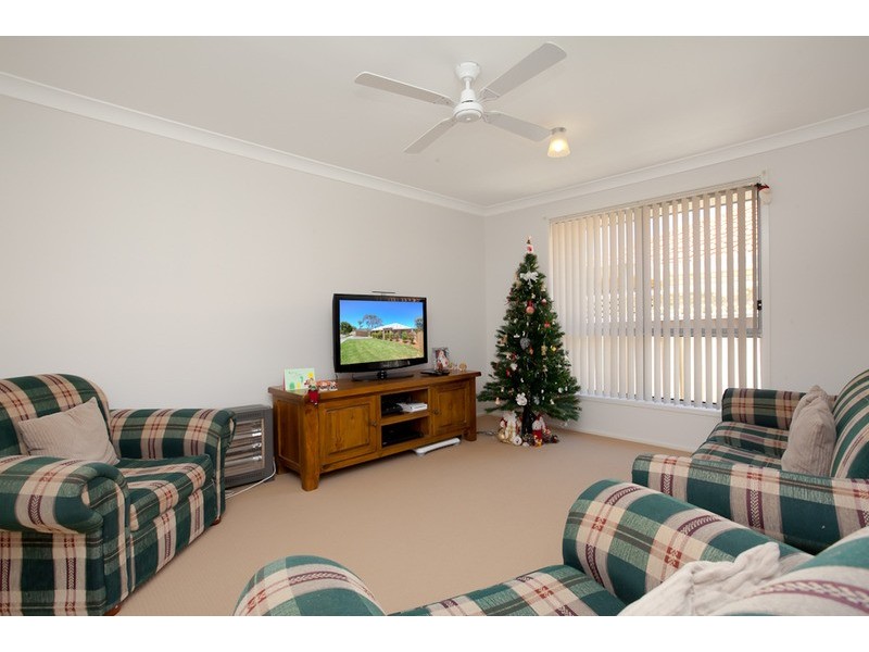 7 Woodcutters Road, Woongarrah NSW 2259