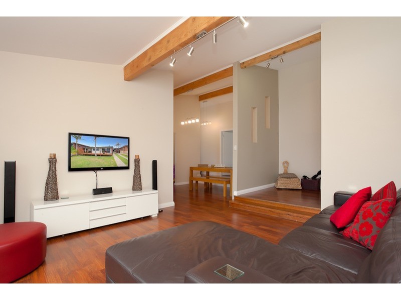 92 Coonanga  Avenue, Budgewoi NSW 2262