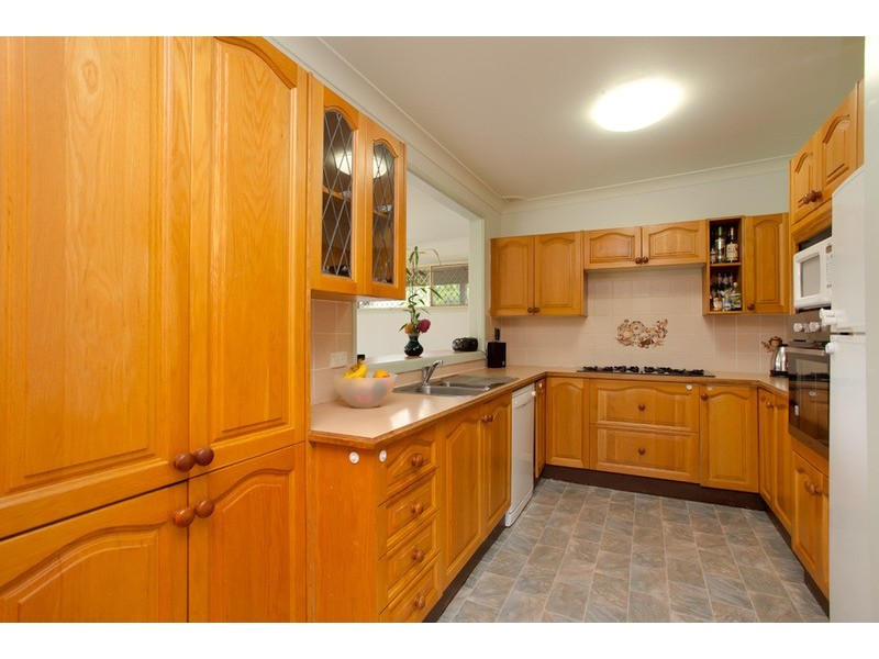 4 Colleen Street, Berkeley Vale NSW 2261