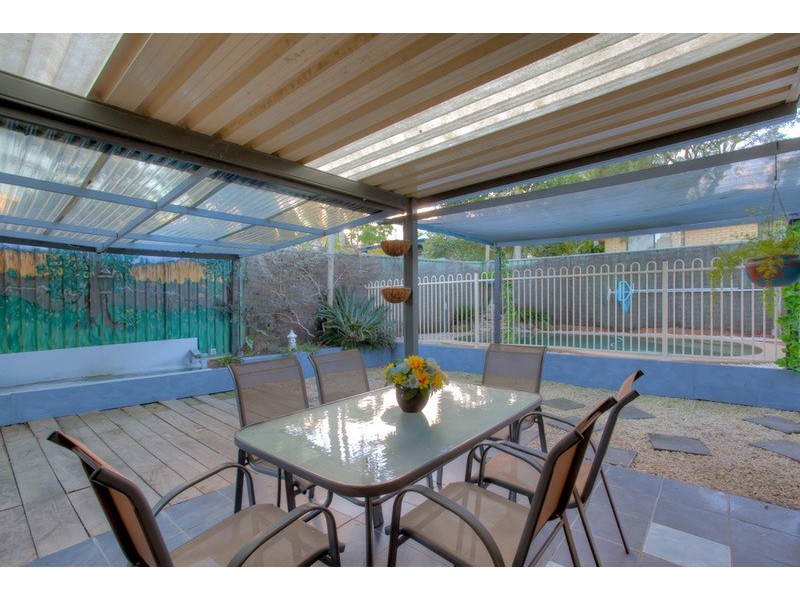 100 Pinehurst Way, Blue Haven NSW 2262