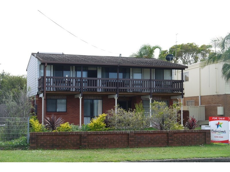 19 Marks Road, Gorokan NSW 2263