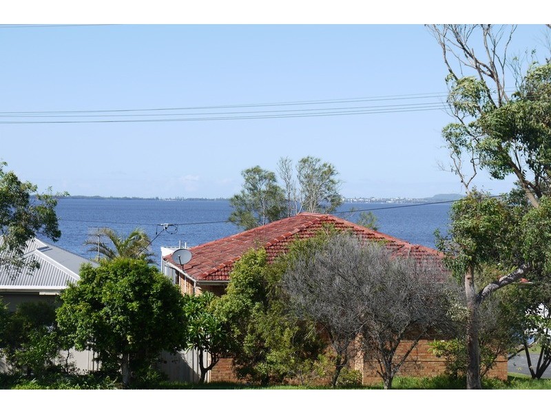 19 Marks Road, Gorokan NSW 2263