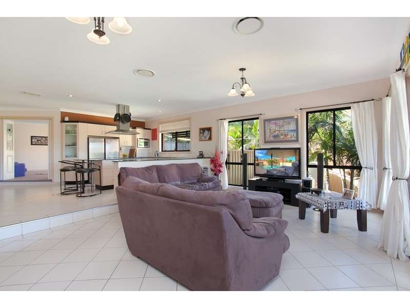 7 Gardenia  Close, Lake Munmorah NSW 2259