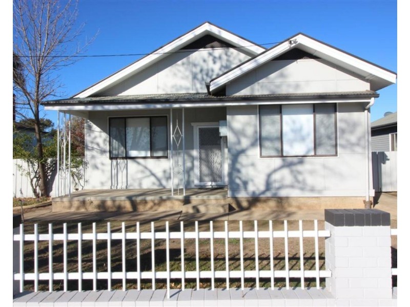 340 Edward Street, Wagga Wagga NSW 2650