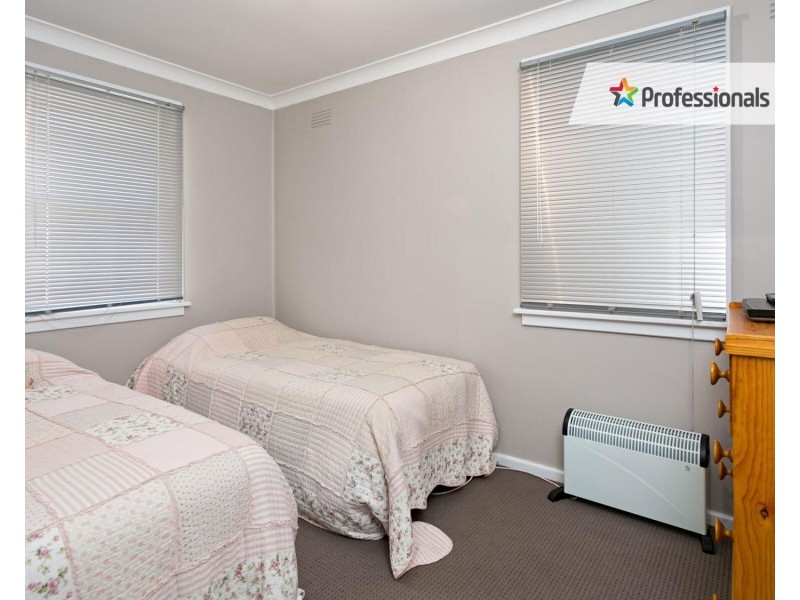 8 Tarakan Avenue, Ashmont NSW 2650