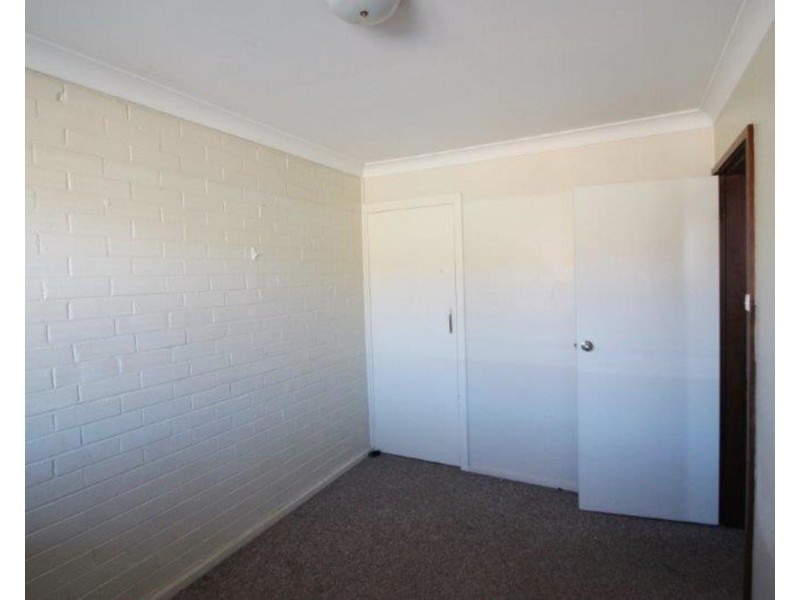 2/15 Edney Street, Kooringal NSW 2650