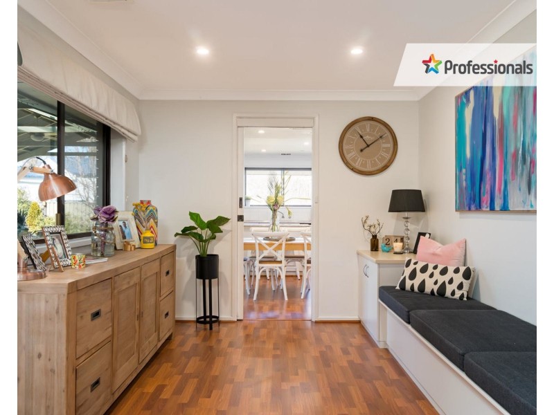 4 Stratford Avenue, Lake Albert NSW 2650