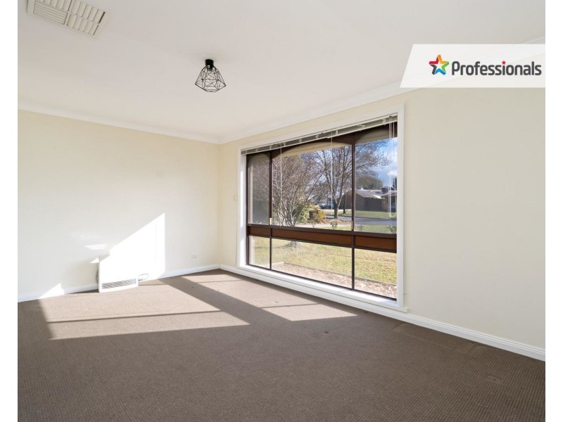 58 Jasmin Crescent, Lake Albert NSW 2650