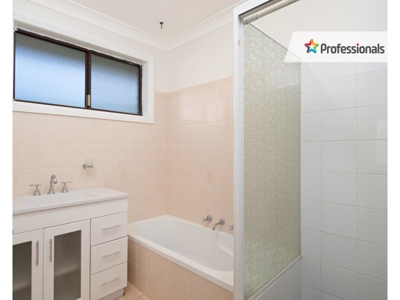 58 Jasmin Crescent, Lake Albert NSW 2650