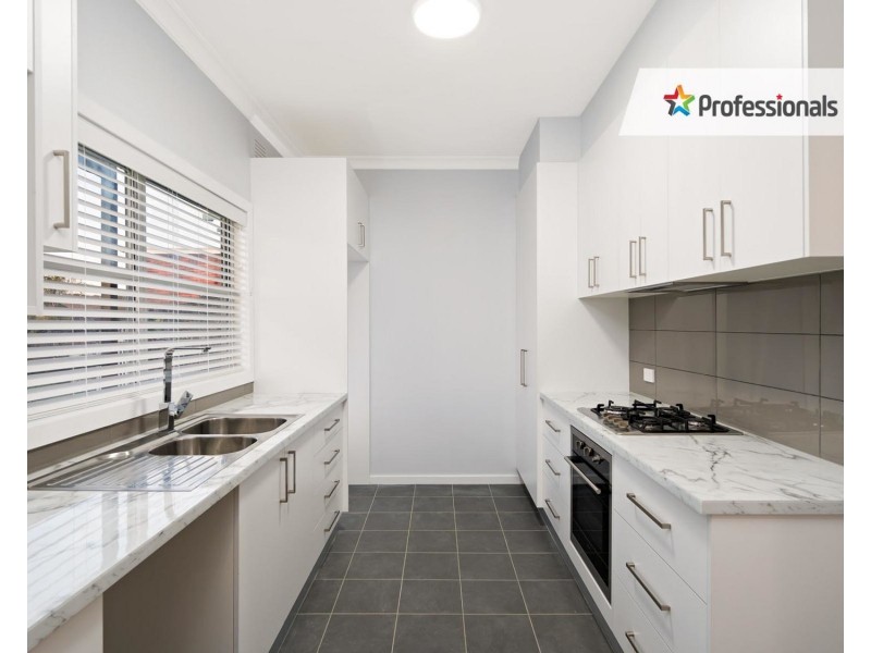 11 Fernleigh Road, Turvey Park NSW 2650