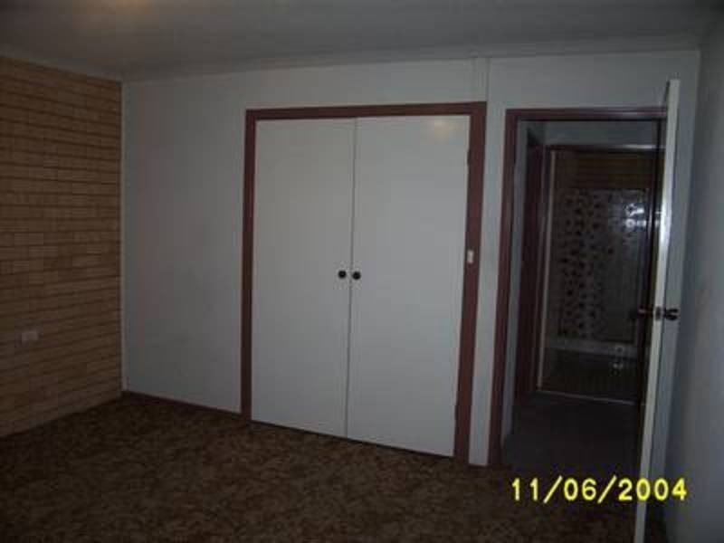 4/5 Borneo Crescent, Ashmont NSW 2650