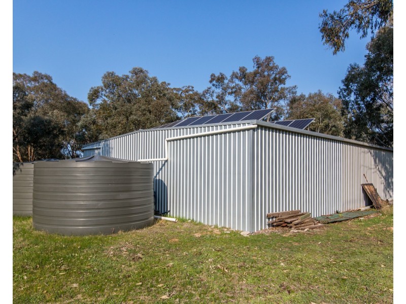 21 Rowan Road, Lake Albert NSW 2650